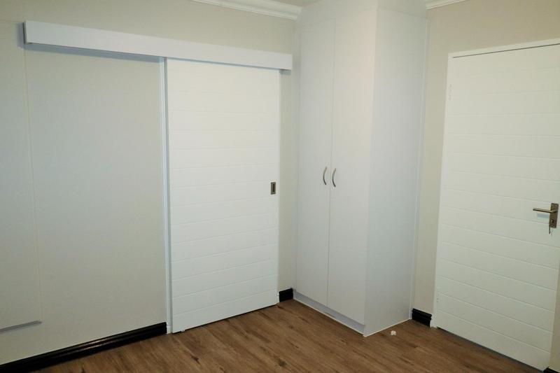 2 Bedroom Property for Sale in Buhrein Western Cape